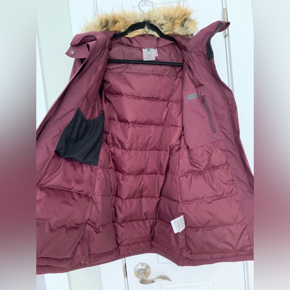 Woods Women’s Winter Jacket - Picture 2 of 4